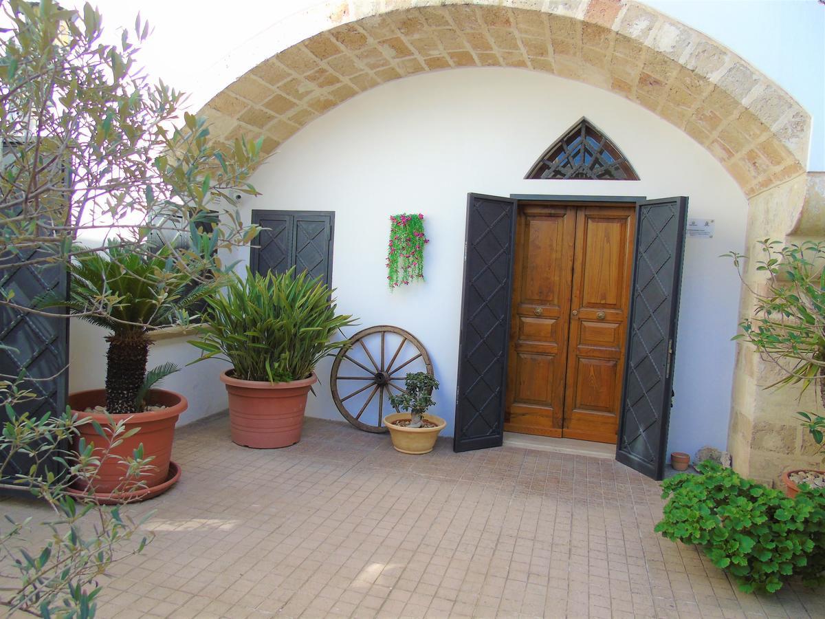 Casa A Corte Copertino Extérieur photo